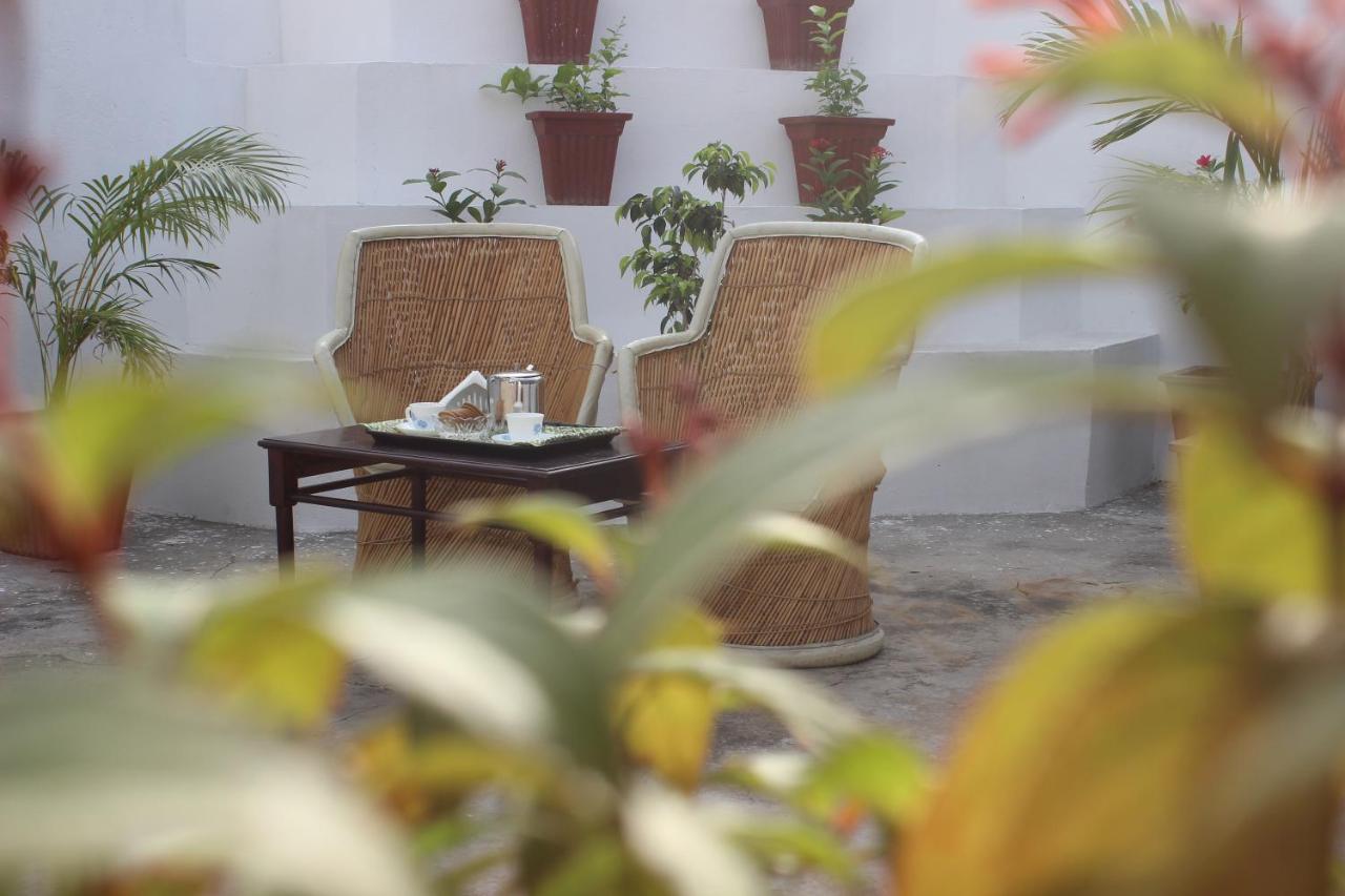 Doongri House Hotel Jaipur Bagian luar foto